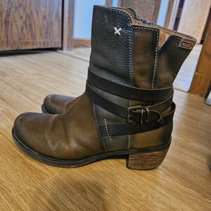 PIKOLINOS Two-Tone Leather Combat Boots